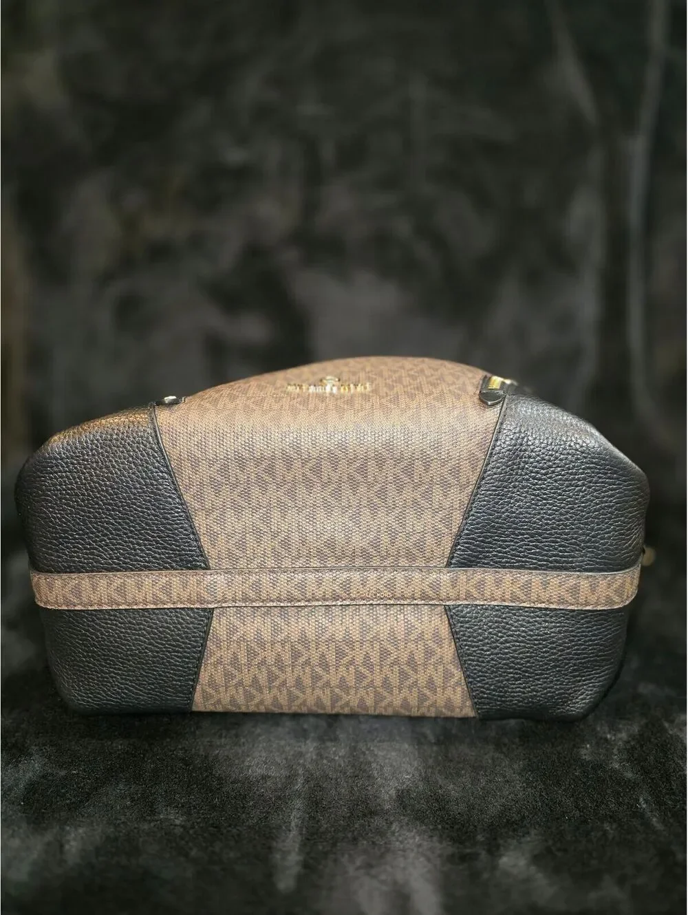 56. NWOT Michael Kors Brooklyn Large Monogram-Print Hobo